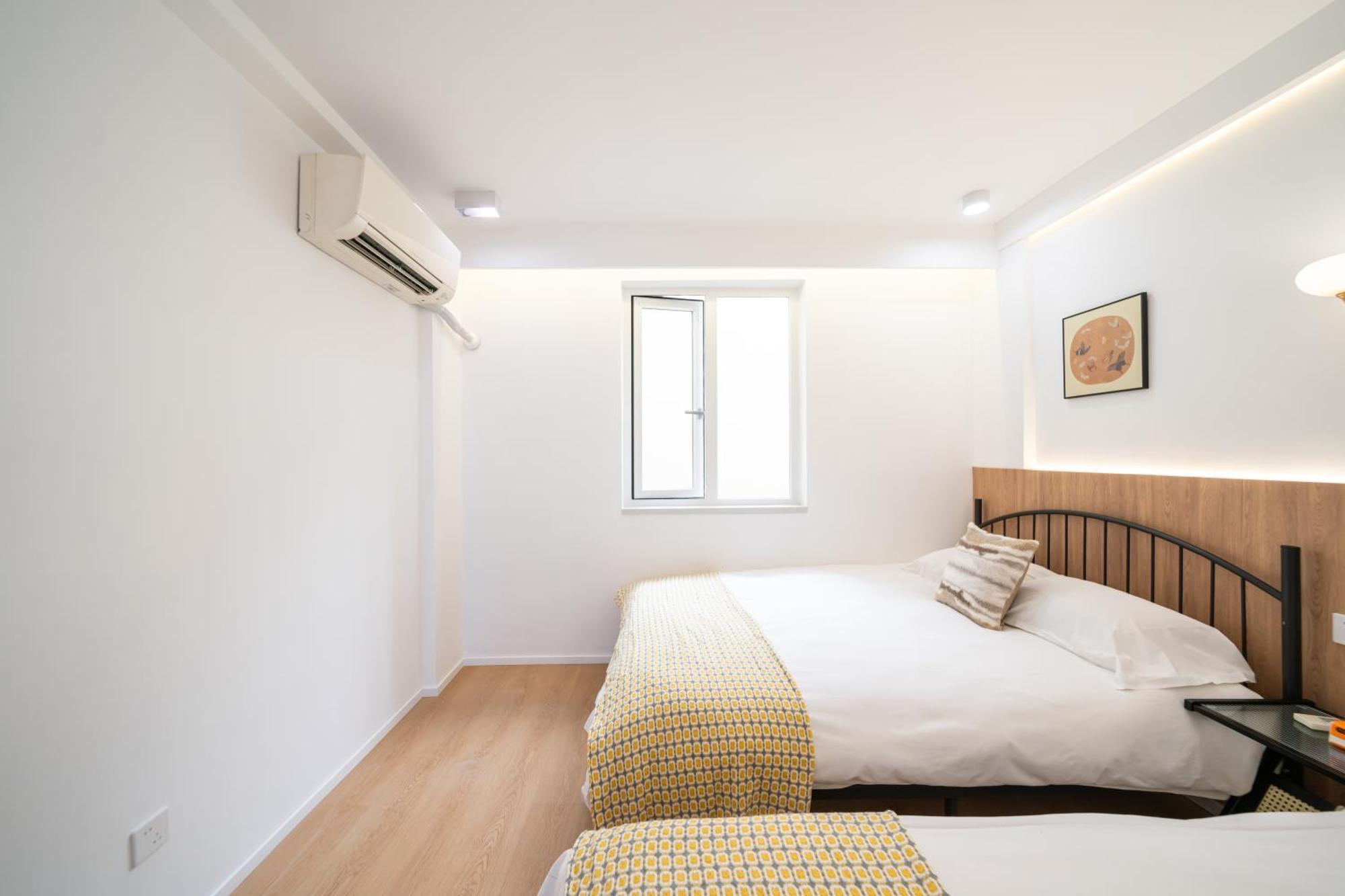 Shanghai Yi Du B&B - 150M Walk From Exit 5 Of Jiashan Road Metro Station Buitenkant foto